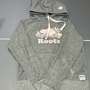 Roots size small hoodie with thumb holes